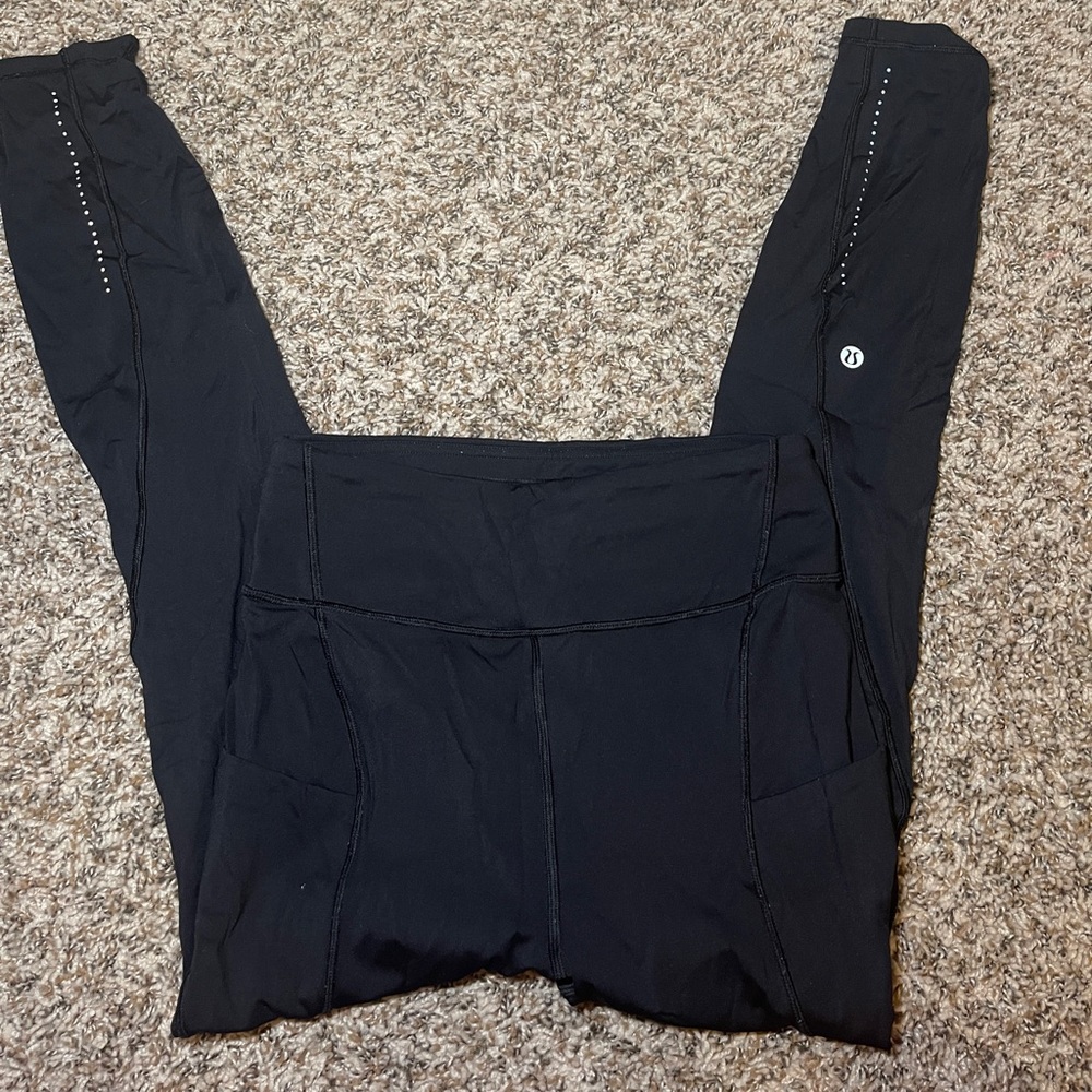 luluemon athletic leggings w/ pockets